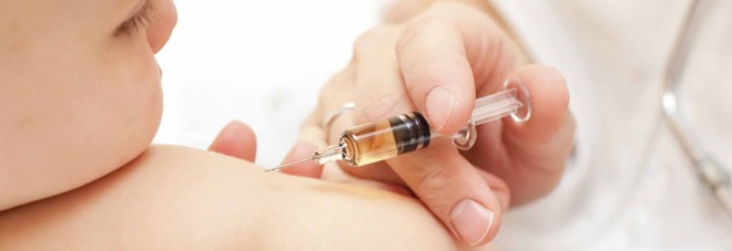Vaccini, via libera al decreto: obbligo per l'iscrizione a scuola Vaccini, via libera al decreto: obbligo per l'iscrizione a scuola