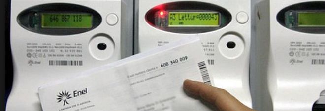 Bonus luce per le famiglie numerose e in difficoltà : ecco come richiederlo Bonus luce per le famiglie numerose e in difficoltà : ecco come richiederlo