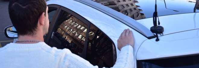 Eugenio eroe investito per strada, un fiocco nero sui taxi di Milano per il collega ucciso