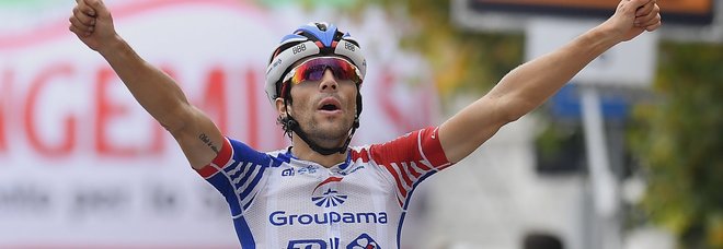 Milano-Torino, vittoria di Pinot su Lopez e Valverde. Bene Aru