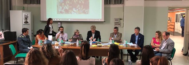 Il liceo Diaz e la Costituzione:
«Così formiano i nostri ragazzi»
Il liceo Diaz e la Costituzione:
«Così formiano i nostri ragazzi»