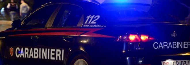 Ferito da un colpo di pistola. Ai carabinieri: «E' stata la mia ex compagna» Ferito da un colpo di pistola. Ai carabinieri: «E' stata la mia ex compagna»