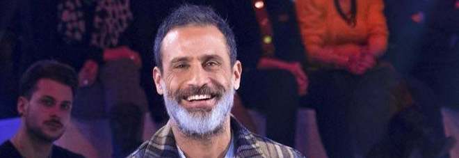 Raz Degan: «Sono single
ma Paola Barale c'è sempre
Ecco perché non ho figli»