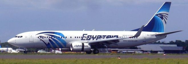Fiumicino, atterraggio d'emergenza per volo EgyptAir dal Cairo