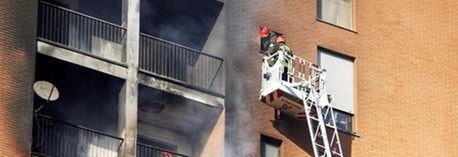 Incendio a Quarto Oggiaro
Morto il ragazzo di 13 anni
che era svenuto nel palazzo