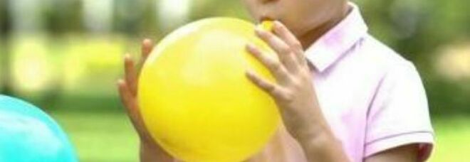 Vicenza, bambino di 7 anni muore soffocato da un palloncino: gli è scoppiato in bocca