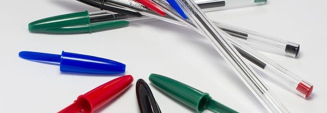 Le penne Bic e il foro sul tappo, ecco a cosa serve e perché