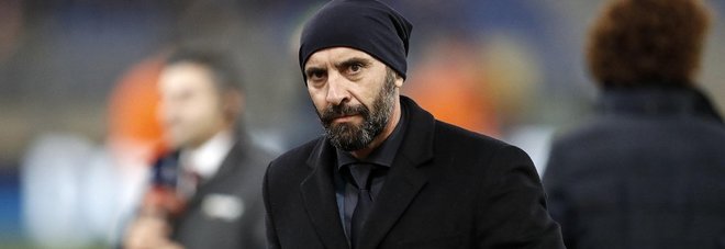 Alisson, Monchi chiude la porta:
«Al Napoli? Mi viene da ridere»