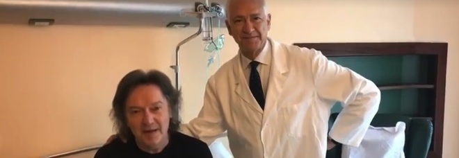 Red Canzian su Facebook: «Sono stato operato per un tumore al polmone, ora sto bene» Red Canzian su Facebook: «Sono stato operato per un tumore al polmone, ora sto bene»