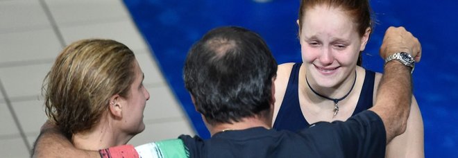 Nuoto, ecco la romana Chiara: neanche la Cagnotto aveva vinto un oro così presto