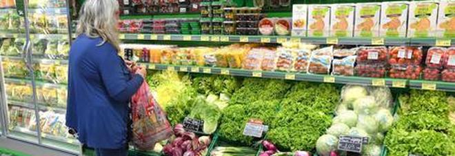 ​Arriva il caro-spesa: sacchetti a pagamento per frutta e verdura ​Arriva il caro-spesa: sacchetti a pagamento per frutta e verdura