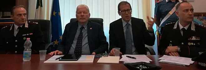 Un momento della conferenza stampa tenutasi a Cosenza Un momento della conferenza stampa tenutasi a Cosenza