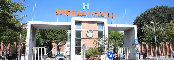 Brescia, neonato ucciso dal batterio contratto in ospedale, il primario: «Siamo alla ricerca del focolaio»