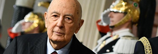 Paura per Giorgio Napolitano, ricoverato d'urgenza al San Camillo Paura per Giorgio Napolitano, ricoverato d'urgenza al San Camillo