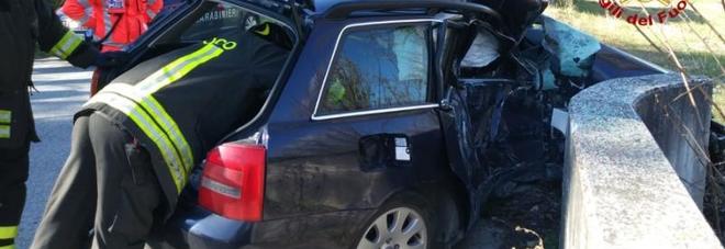 Si schianta con l'auto
contro un muretto:
soccorso dall'eliambulanza