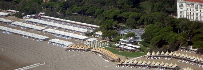Spiagge, Brugnaro contro il "ritardo" di quelle del Lido: «Bisogna aprire tutto ad aprile» Spiagge, Brugnaro contro il "ritardo" di quelle del Lido: «Bisogna aprire tutto ad aprile»