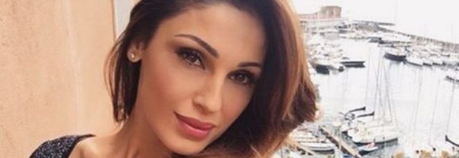 Anna Tatangelo dopo
l'addio a Gigi D'Alessio
«Una notte con Stash»