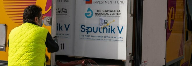 Covid, la Russia taglia del 50% il costo dello Sputnik