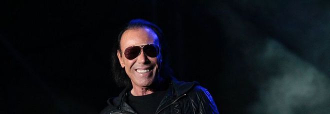 Venditti festeggia i 65 anni con un concerto al Palalottomatica: «Ora posso fare sul serio»