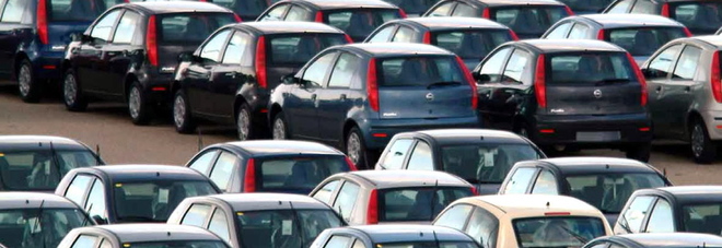 Auto usata in vendita a prezzo stracciato, ma l'occasione nascondeva l'inganno Auto usata in vendita a prezzo stracciato, ma l'occasione nascondeva l'inganno