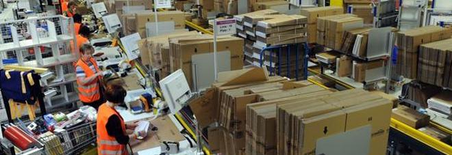 L'azienda sviluppa il brevetto per un bracciale che monitori i movimenti dei dipendenti L'azienda sviluppa il brevetto per un bracciale che monitori i movimenti dei dipendenti