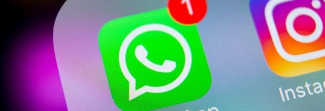 Adesca su whatsapp una 15enne e la costringe a spedire foto hard: trentenne condannato