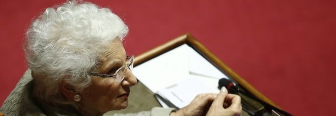 Razzismo e antisemitismo: approvata in Senato mozione di Liliana Segre, ma il centrodestra si astiene Razzismo e antisemitismo: approvata in Senato mozione di Liliana Segre, ma il centrodestra si astiene