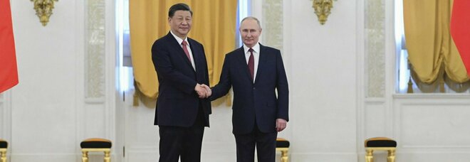 Guerra Ucraina, seconda giornata di incontri Putin-Xi a Mosca. Il premier giapponese Kishida in viaggio verso Kiev