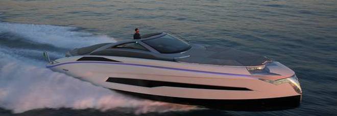 Il superyacht di lusso buttava spazzatura in mare: marinai «beccati», ma la multa è ridicola