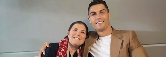 Cristiano Ronaldo, l'incoraggiamento della mamma: «Buona fortuna a te e alla Juventus»