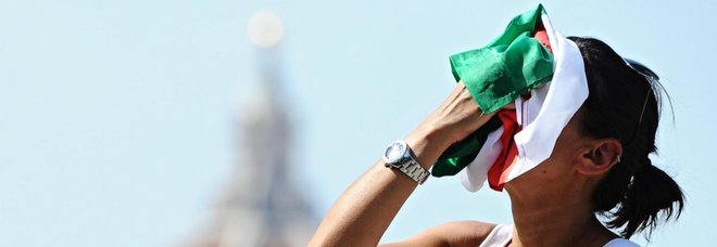 Meteo, torna l'allerta caldo: 12 città con il bollino rosso: ci sono Trieste, Venezia e Verona Meteo, torna l'allerta caldo: 12 città con il bollino rosso: ci sono Trieste, Venezia e Verona
