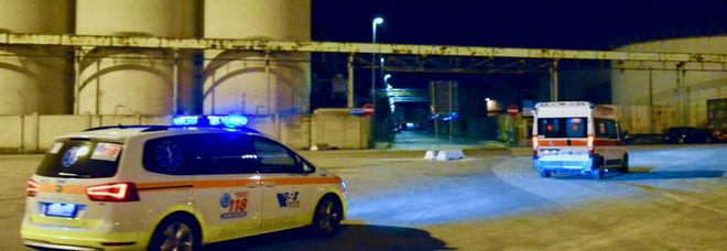 Incidente in porto
alla banchina 23: cade
nella stiva, grave marinaio