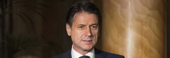 Manovra, Conte modifica il deficit per evitare l'infrazione Manovra, Conte modifica il deficit per evitare l'infrazione