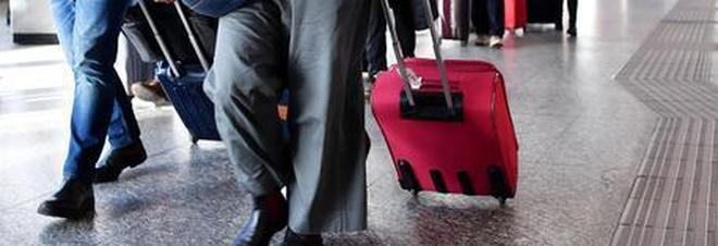 Caos nei trasporti: fermi per 8 ore aerei, treni, bus e metro Caos nei trasporti: fermi per 8 ore aerei, treni, bus e metro