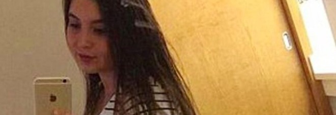 Incinta di otto mesi, la vicina-mostro le taglia la pancia e le ruba il bambino. Morta 22enne Incinta di otto mesi, la vicina-mostro le taglia la pancia e le ruba il bambino. Morta 22enne