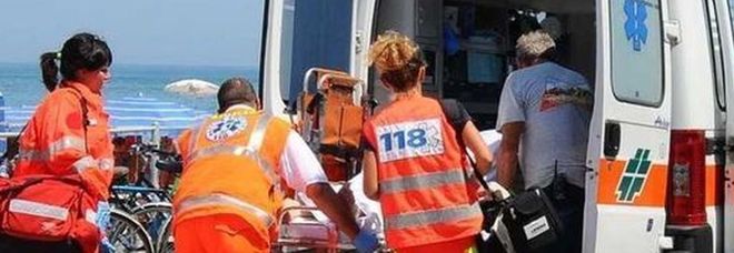 Emorragia cerebrale in spiaggia, morta bimba di un anno. Donati gli organi della piccola
