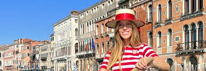 Sara Pilla, la gondoliera che sogna di indossare la corona di Miss Italia. «Ma non lascerò mai i miei canali»