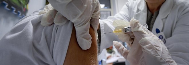 Meningite, non c'è un portatore sano. La regione Lombardia: «Nessun test con tamponi salivari»