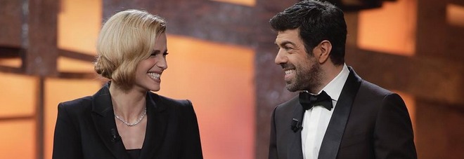 Il post di Favino per Michelle: «Sei stata la mia colonna». E lei mostra un backstage tutto da ridere Il post di Favino per Michelle: «Sei stata la mia colonna». E lei mostra un backstage tutto da ridere