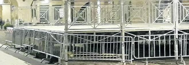 Bambino di tre anni travolto dalla transenna, femore fratturato Bambino di tre anni travolto dalla transenna, femore fratturato