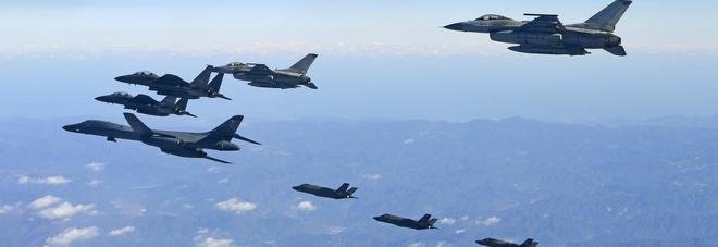 Nordcorea, bombardieri Usa sorvolano la penisola. Pyongyang: «Una provocazione» Nordcorea, bombardieri Usa sorvolano la penisola. Pyongyang: «Una provocazione»
