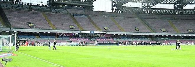 Napoli, la protesta del tifo azzurro:
con la Viola solo 15mila ticket