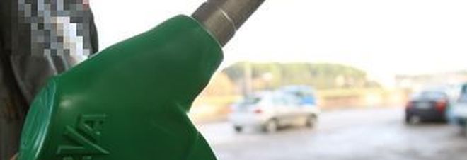 Scoperta gigantesca truffa del carburante: frode da 120 milioni di euro Scoperta gigantesca truffa del carburante: frode da 120 milioni di euro