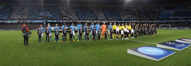 Napoli in Champions, allarme ultrà:
rischio contestazioni a De Laurentiis