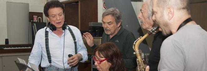 Massimo Ranieri con Rita Marcotulli, Mauro Pagani, Enrico Rava e Stefano Di Battista Massimo Ranieri con Rita Marcotulli, Mauro Pagani, Enrico Rava e Stefano Di Battista