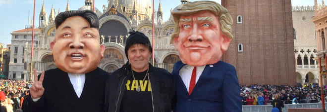 Renzo Rosso il protagonista del 'Volo dell'Aquila' del Carnevale Renzo Rosso il protagonista del 'Volo dell'Aquila' del Carnevale
