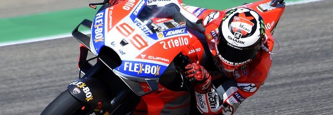 Jorge Lorenzo con la sua Ducati ad aragon