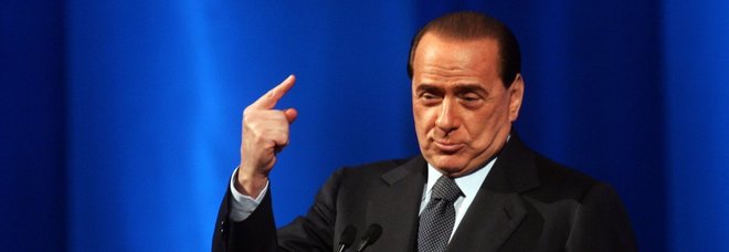 Berlusconi rinviato a giudizio I pm: «Pagò le bugie di Tarantini»
