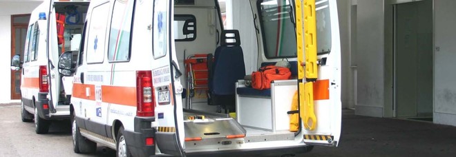 Travolge e uccide un immigrato in bici e poi fugge. Caccia al pirata della strada Travolge e uccide un immigrato in bici e poi fugge. Caccia al pirata della strada