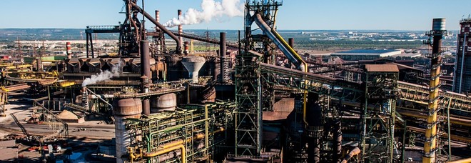 Ilva, fuga di gas durante la bonifica di un impianto. Paura tra gli operai Ilva, fuga di gas durante la bonifica di un impianto. Paura tra gli operai